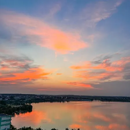 Cozy Special Lake View * Bucharest