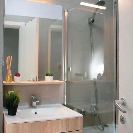 Cozy Special Lake View Apartment